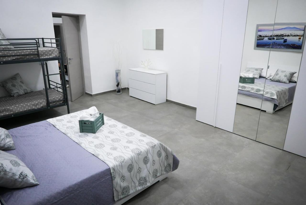 那不勒斯Holiday House Toto别墅 外观 照片